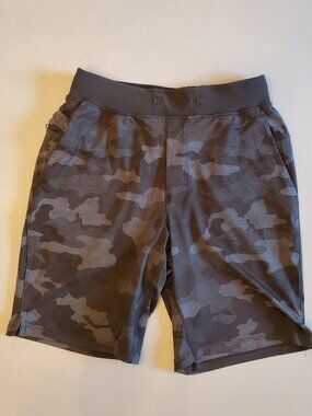 Mens lululemon T.H.E. Shorts Size Small Heathered Black Camo 9" Inseam